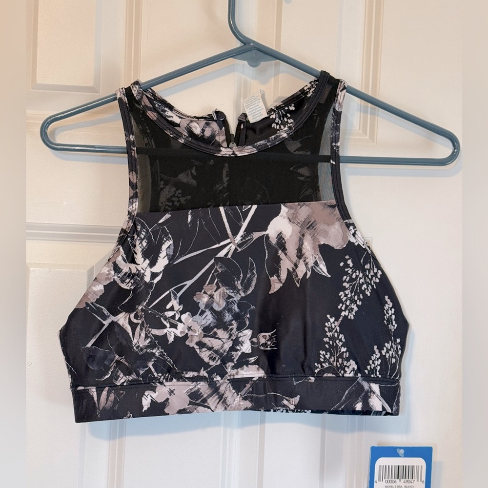 Actra Monochrome Floral Sports Bra Size XS New With Tags